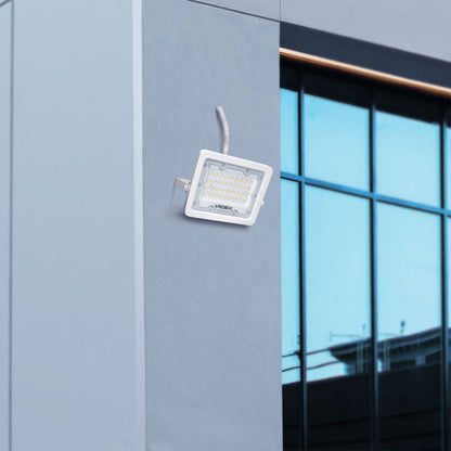 VIDEX LUCA 30 W LED floodlight / LED-prožektor, 5000 K, white / valge, VLE-F2e-305W — view / vaade 4