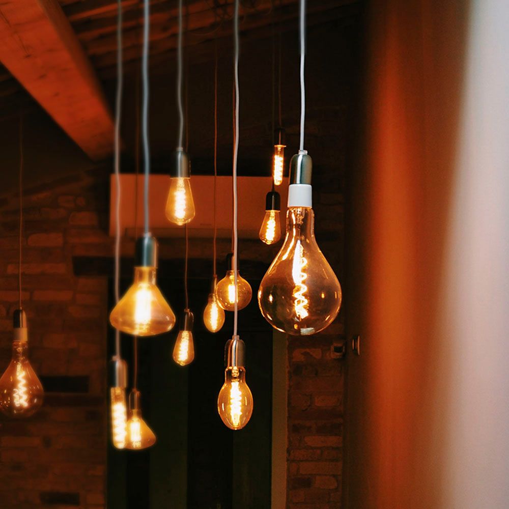 VIDEX PS160 dimmable LED filament bulb 8 W E27, 1800 K – Amber glass – official product image 5