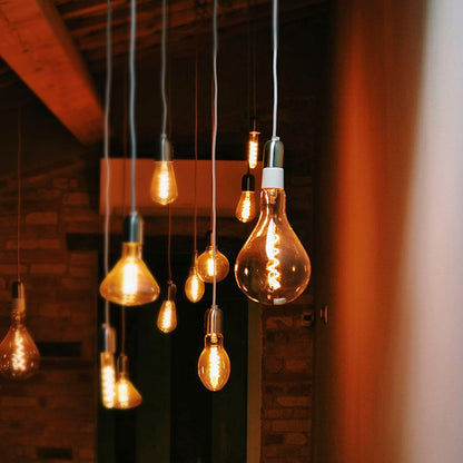 VIDEX PS160 dimmable LED filament bulb 8 W E27, 1800 K – Amber glass – official product image 5
