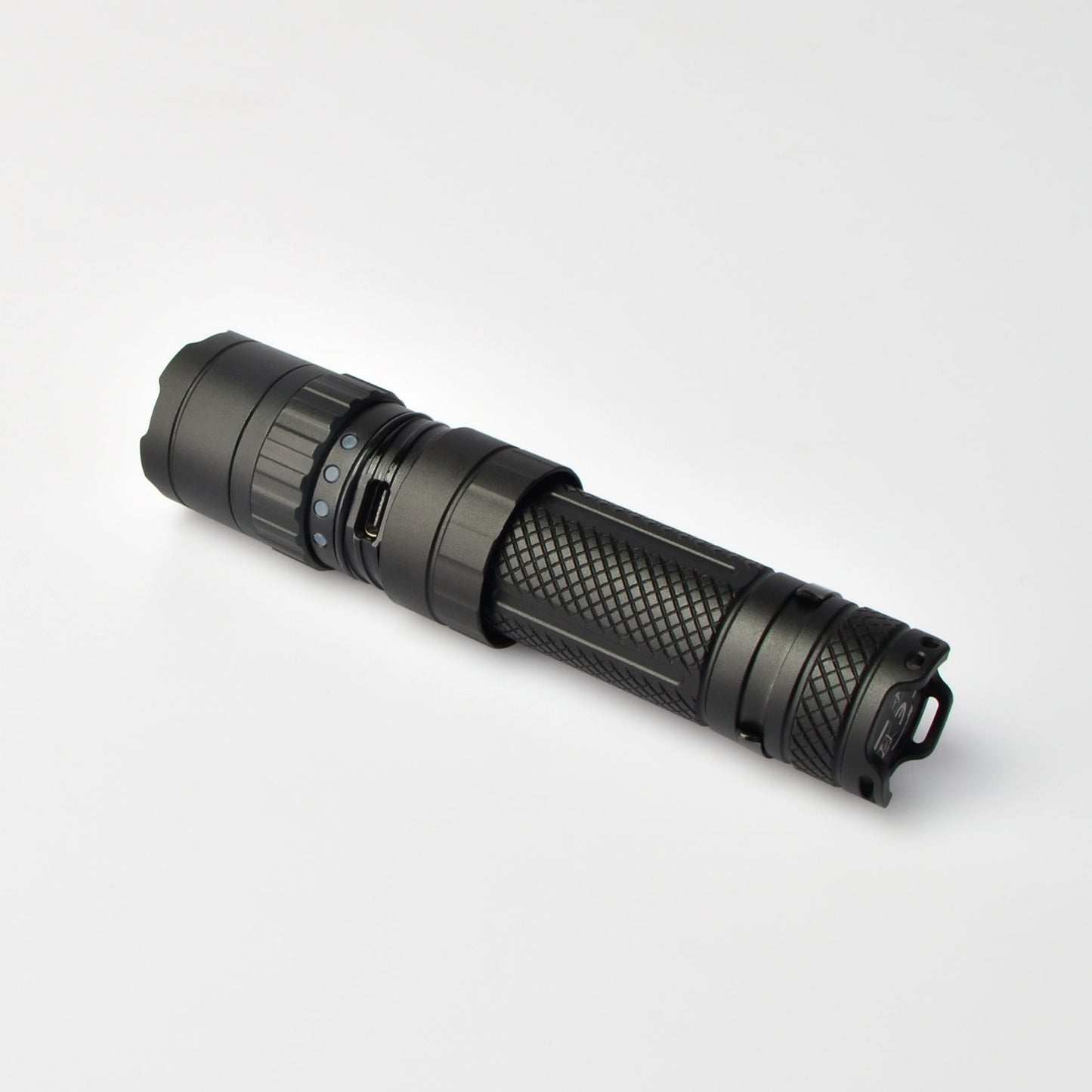 LED Portable Flashlight VIDEX VLF-A156R 1700 Lm 6500K – official image 7
