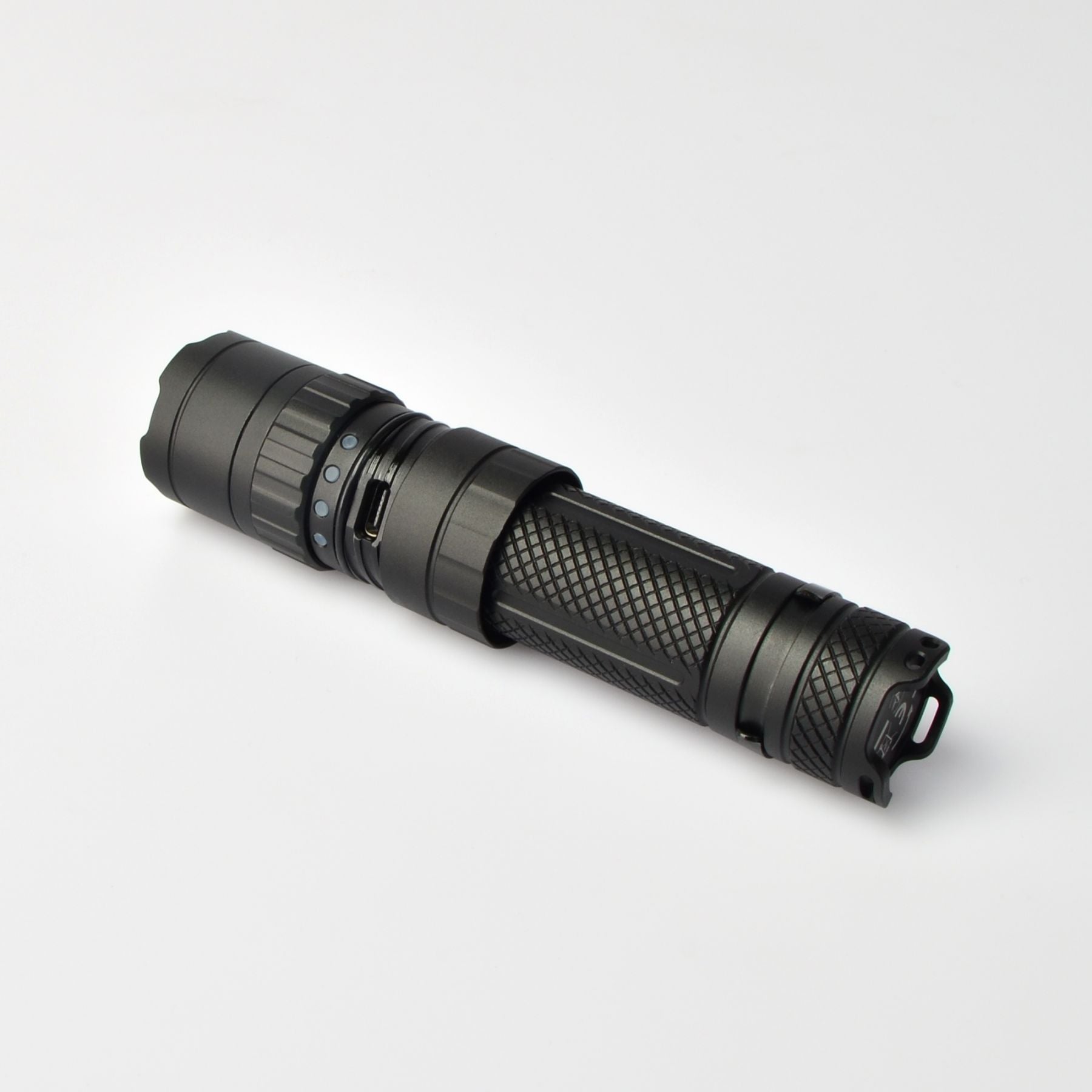 LED Portable Flashlight VIDEX VLF-A156R 1700 Lm 6500K – official image 7